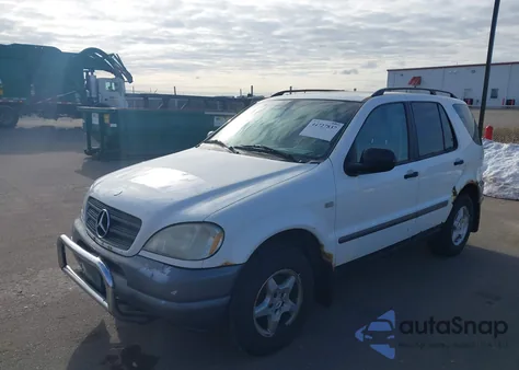 1999 Mercedes-Benz Ml 320 из США, поврежденный, VIN 4JGAB54E9XA093666